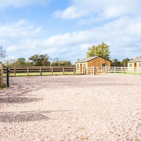 Oak Lodge Ashbourne  Kültér fotó
