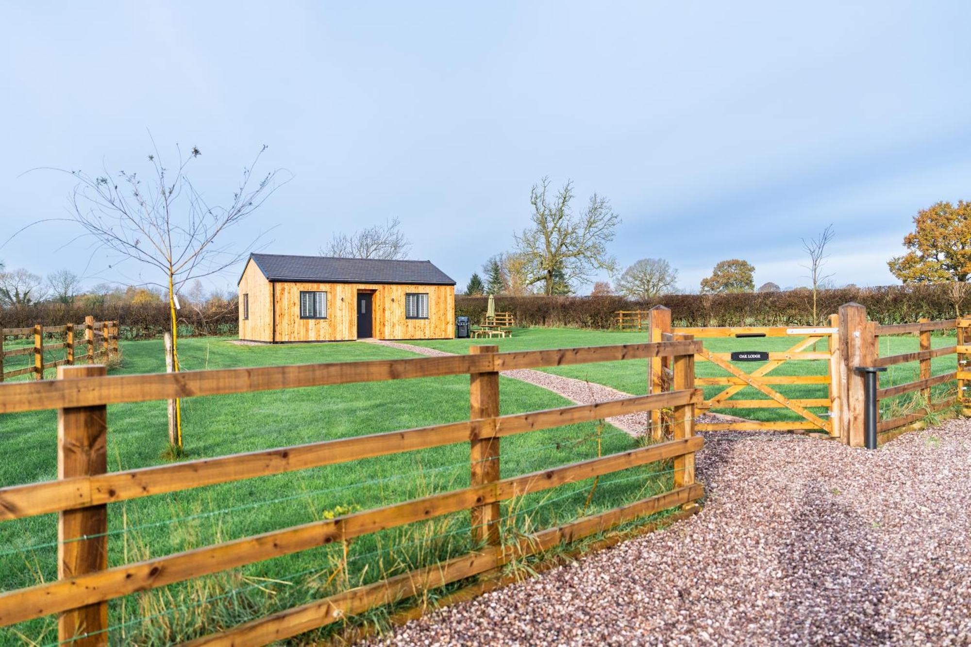 Oak Lodge Ashbourne  Kültér fotó